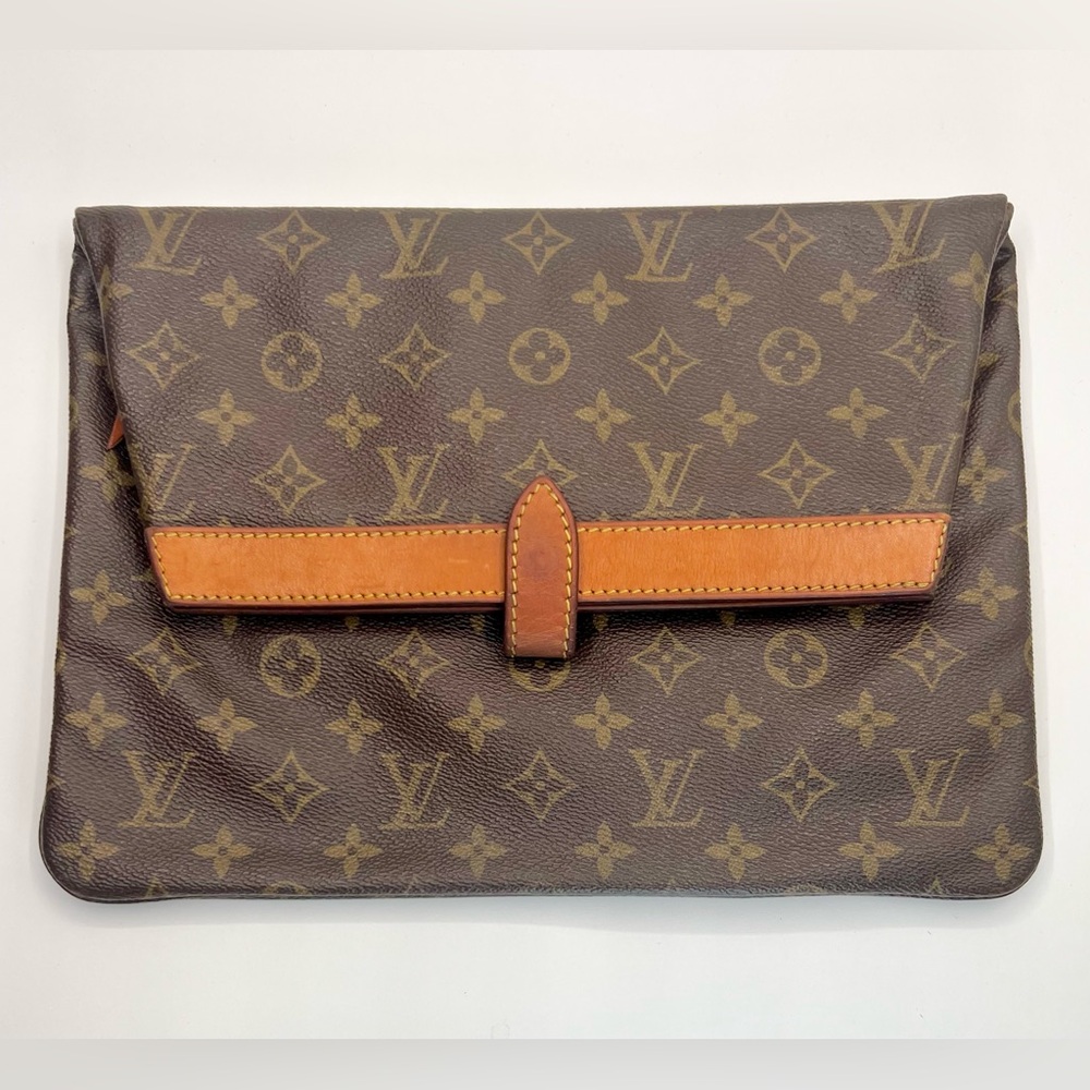 LOUIS VUITTON Vintage Pochette Pliante in Monogram Canvas and Leather - GUC - Picture 1 of 10